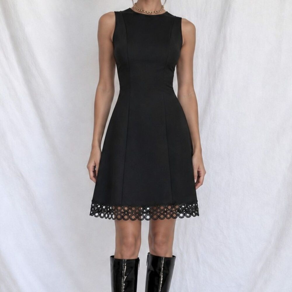 Vintage Y2K 90s Black Sleeveless Cutout Trim Knee Length Flared Cocktail Dress M